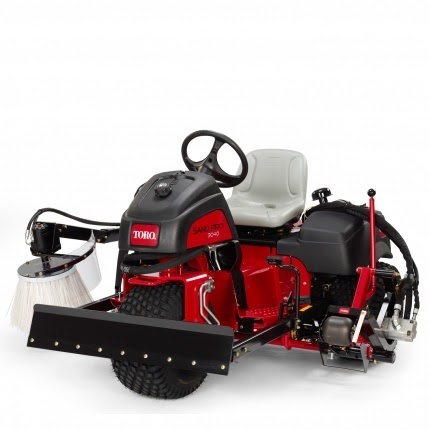 Features and Specifications of Toro Sand Pro 3040