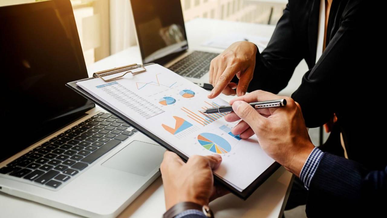 Financial Reporting Made Simple With Professional Accounting Services