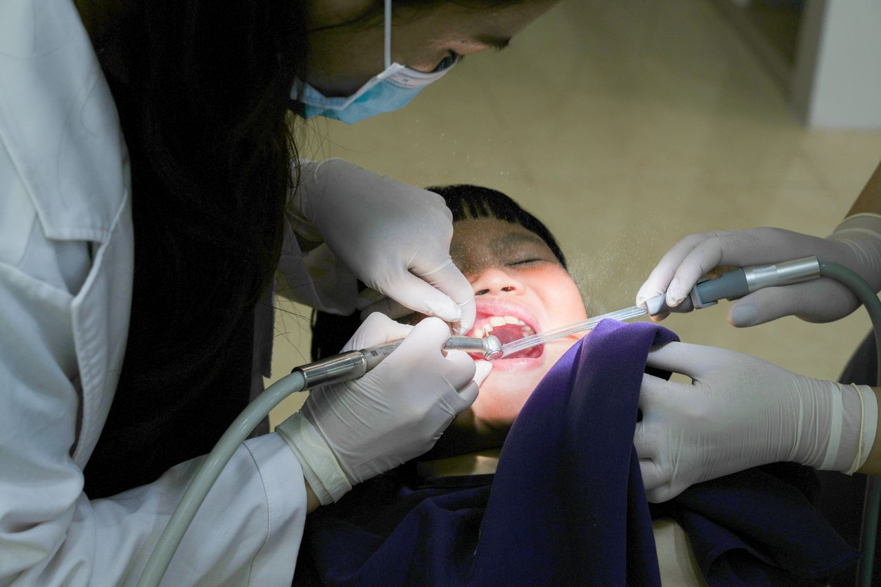 dentist in Cascade, MI